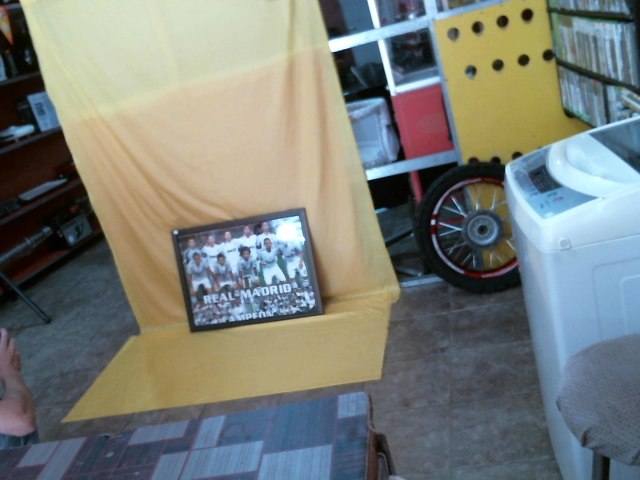 Precio 30 000,00 vidrio  cuadro real madrid