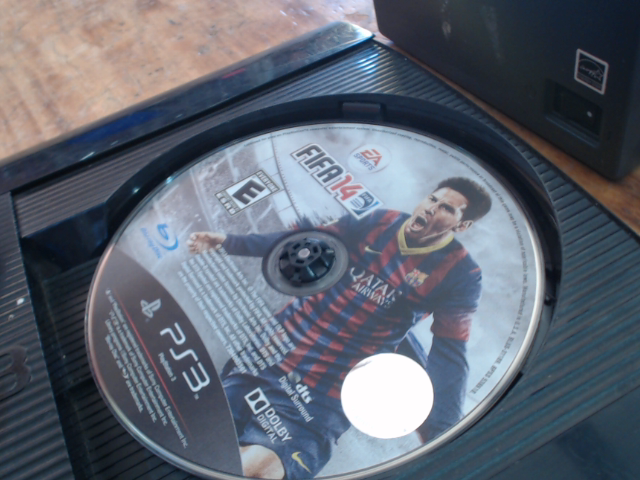 Precio 7 500,00 fifa 14  juego de ps3