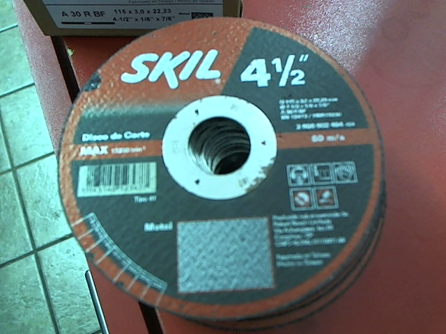 Precio 800,00 skil  disco de corte para metal de 4-12 x 3mm