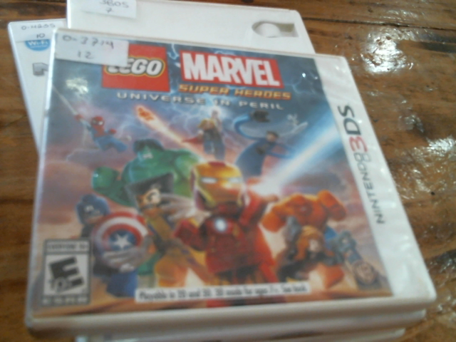 Precio 12 000,00 super heroes  juego 3ds marvel