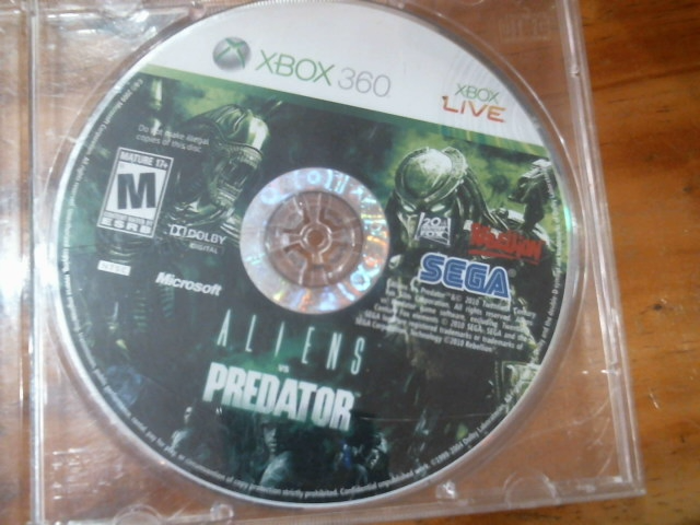 Precio 6 000,00 aliens vs predator  juego xbox 360