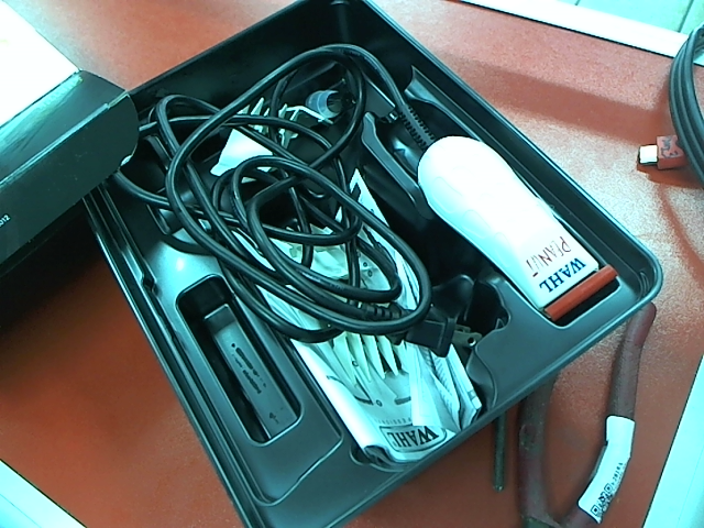 Precio 25 000,00 wahl peanut maquina de cortar cabello en caja