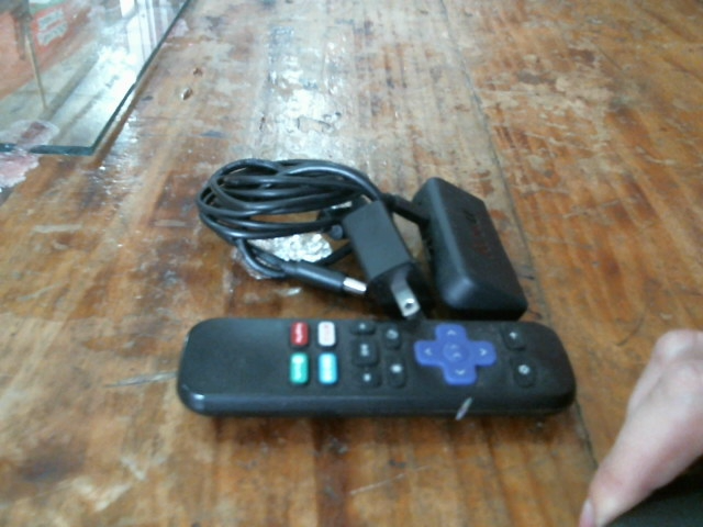 Precio 23 000,00 con control  roku