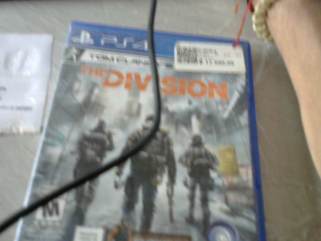 Precio 7 000,00 the division 6 juego d e ps4