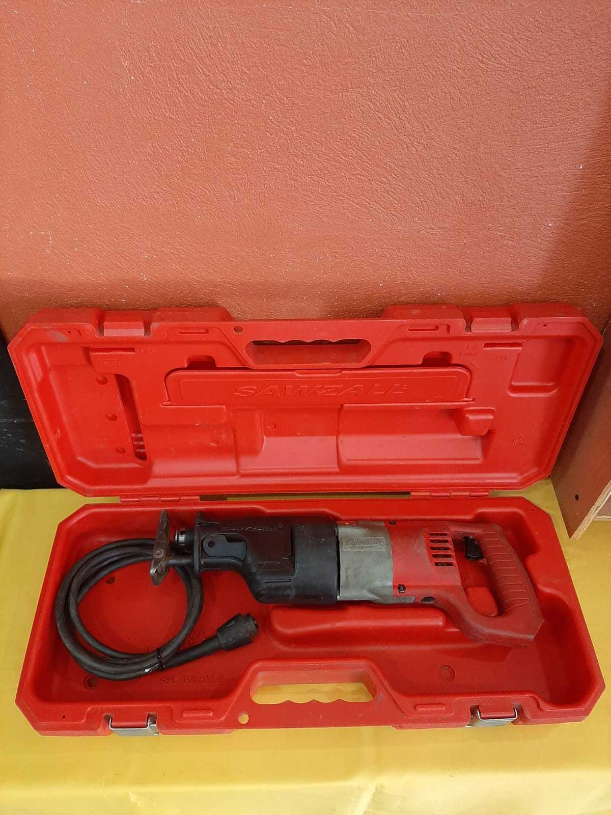 Precio 75 000,00 milwaukee  sawzall