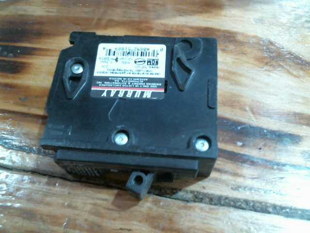 Precio 8 000,00 Murray  breaker 30amp