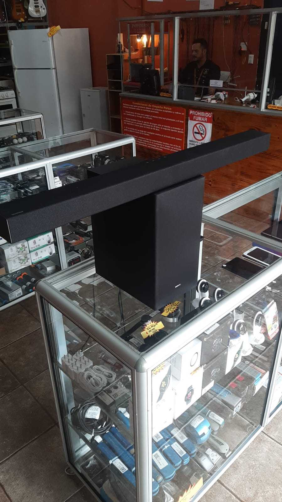 Precio 95 000,00 panasonic  bajo y barra