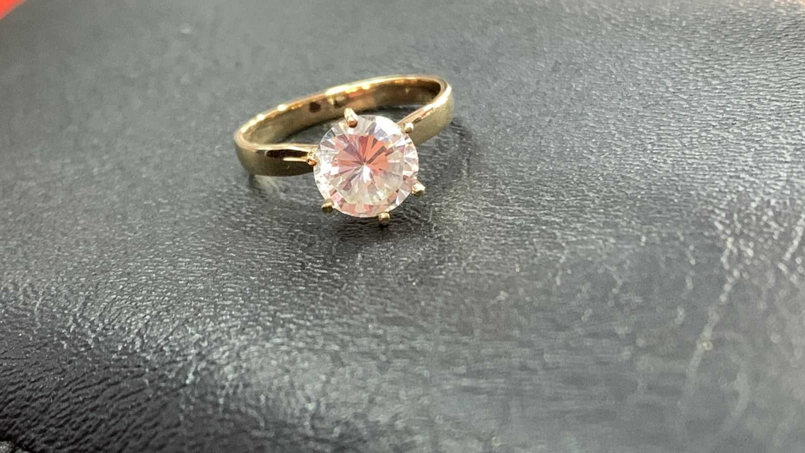 Precio 48 750,00   Anillo de compromiso talla 7
