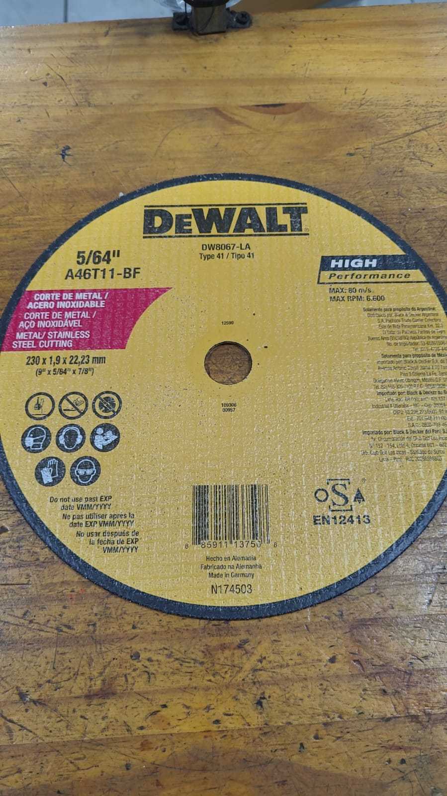Precio 3 000,00 dewalt  Disco corte metal 9 pulgadas