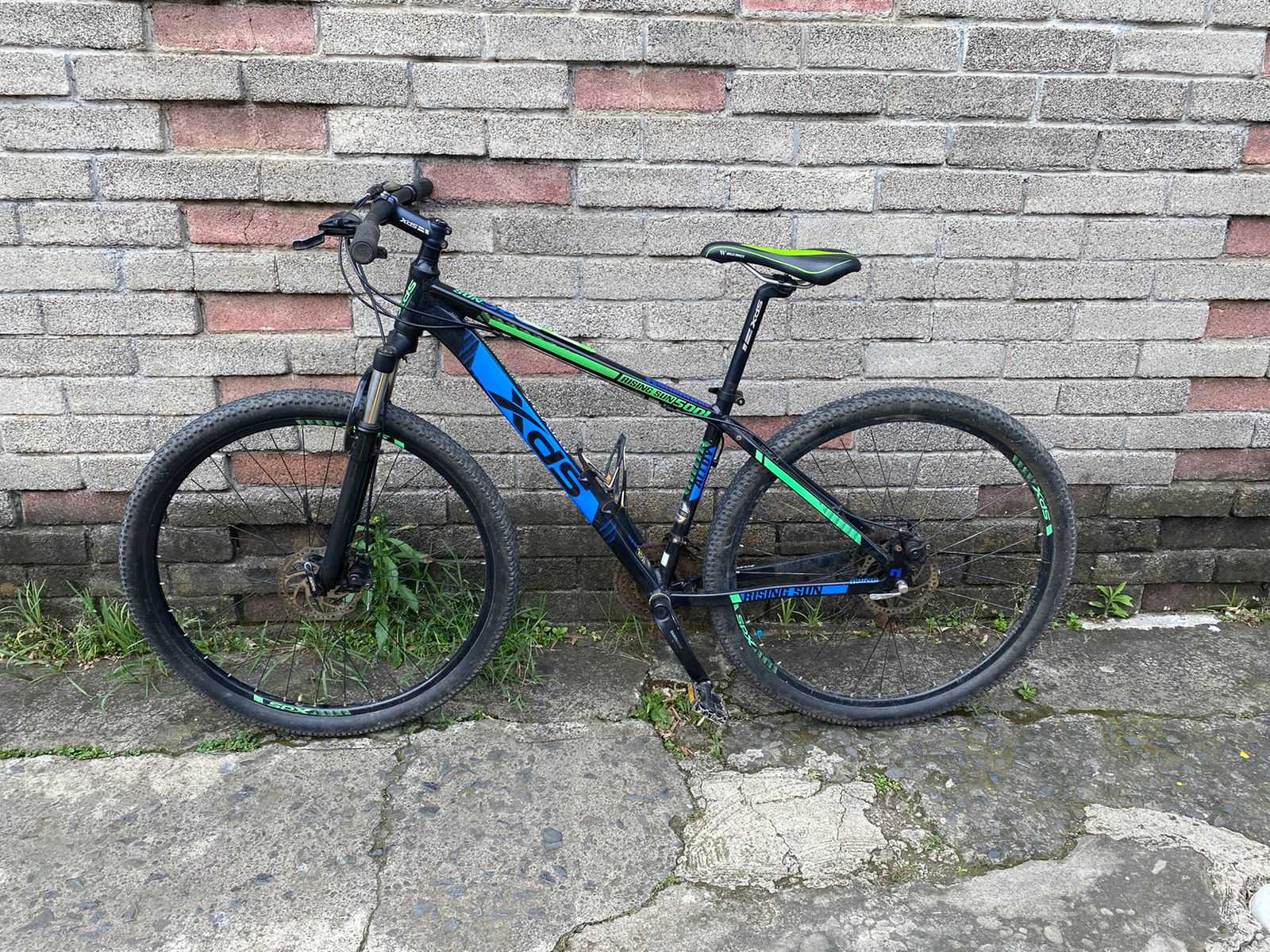 Precio 145 000,00 sdx  Bicicleta 29  piñon 3 x 7, frenos hidraulicos