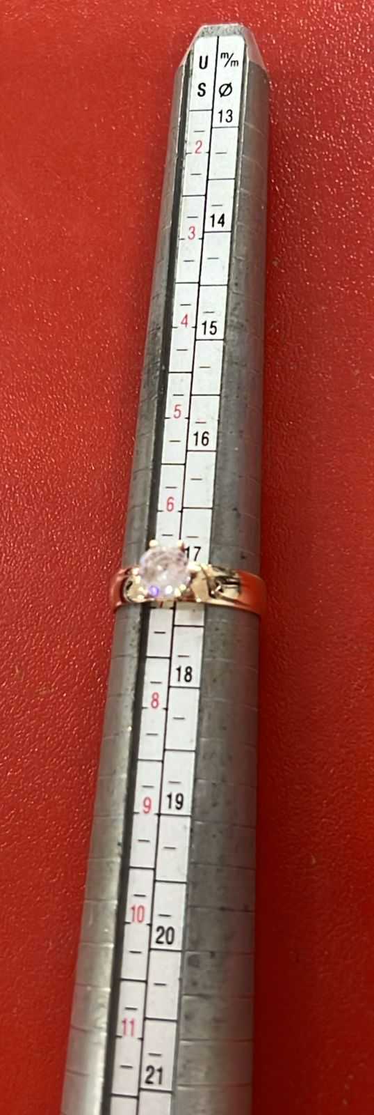 Precio 63 750,00   Anillo con zirconia  talla 7