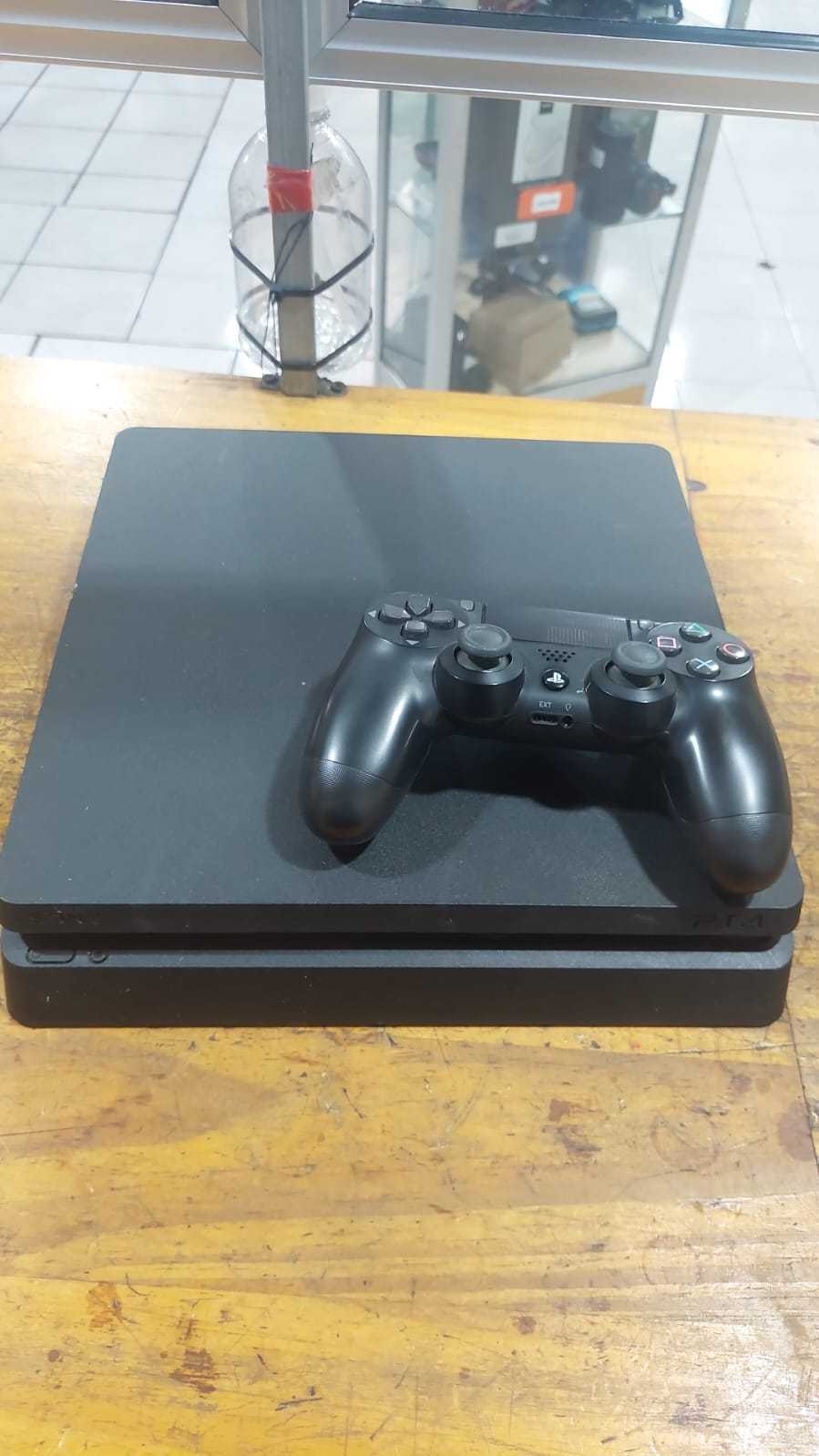 Precio 90 000,00 sony ps4 slim Consola con 1 control 500gb