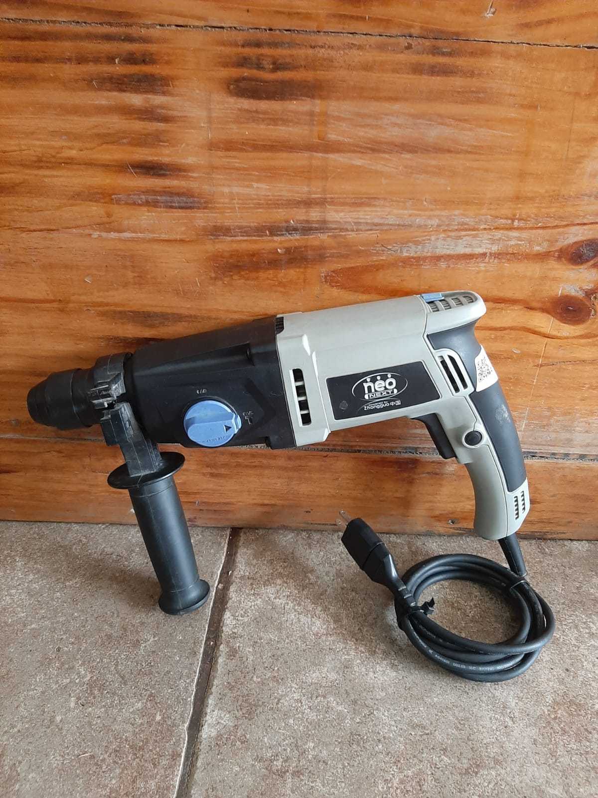Precio 25 000,00 neo  rotomartillo