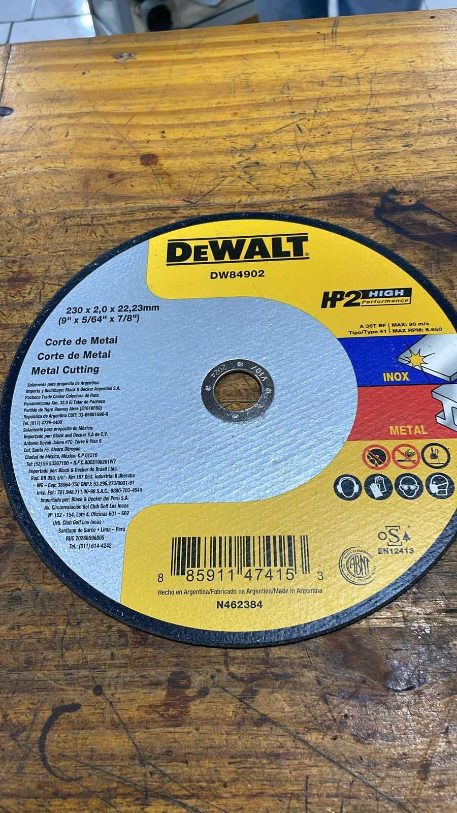Precio 2 500,00 dewalt  Disco corte 9 pulgadas