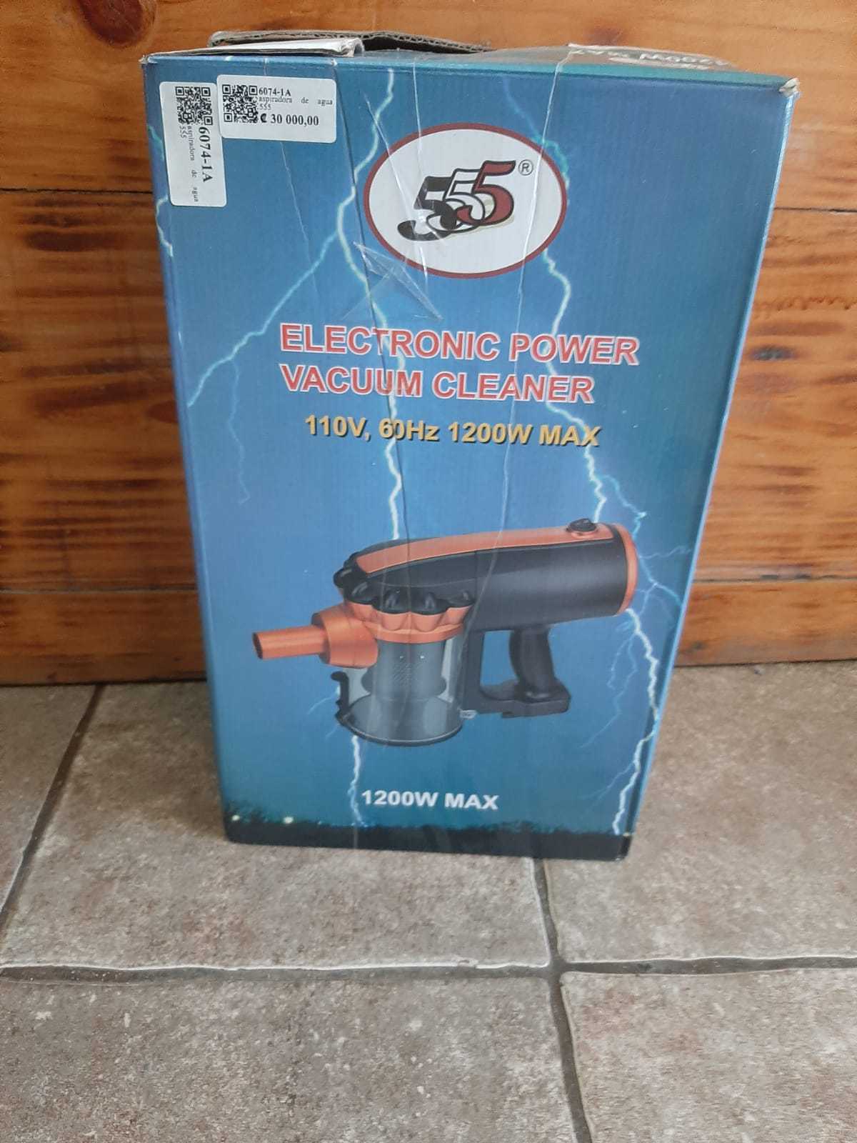 Precio 30 000,00 555  aspiradora de agua