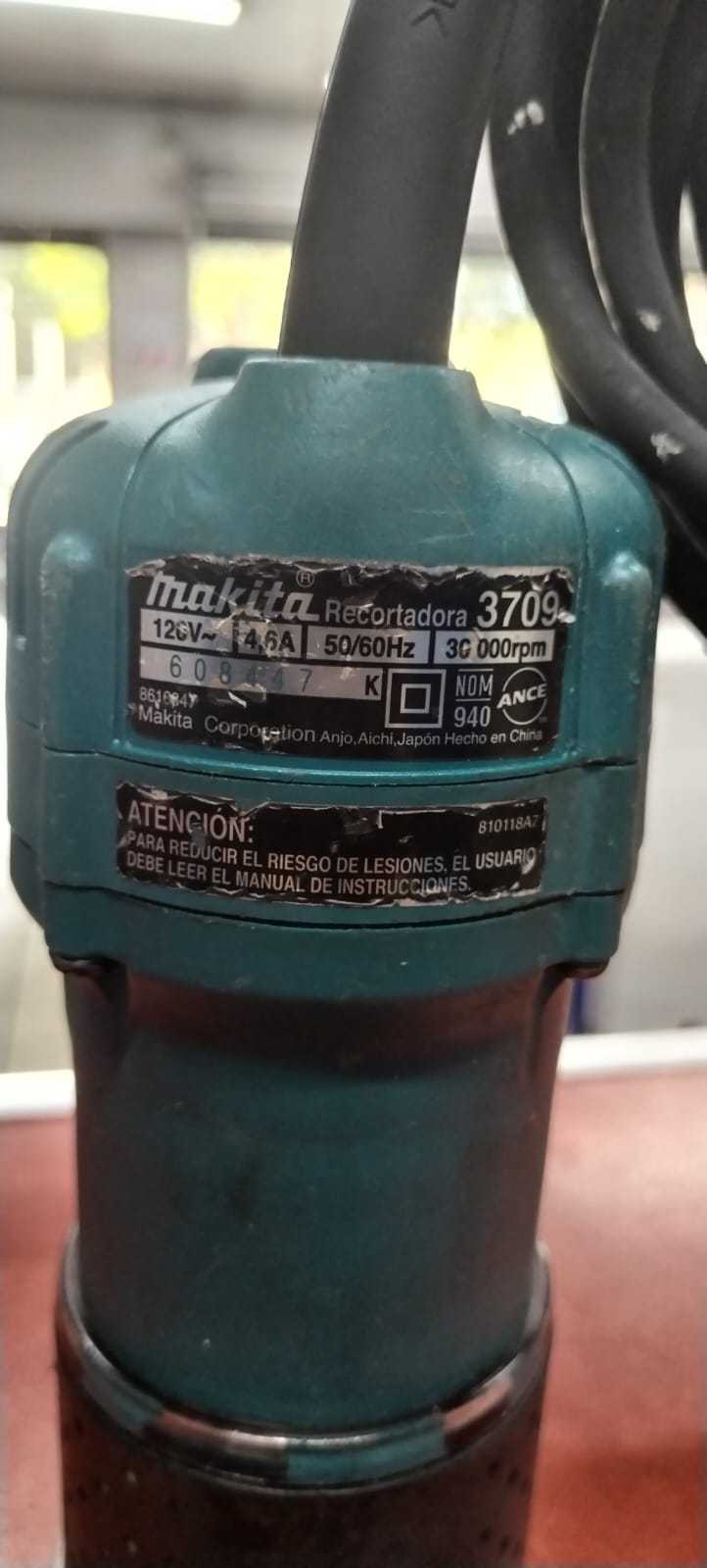 Precio 85 000,00 makita 3709 router makita  530w