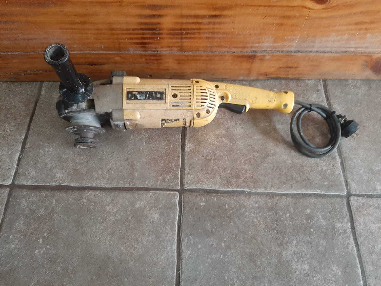 Precio 55 000,00 dewalt  esmeriladora