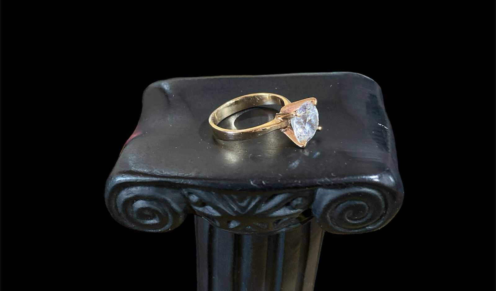 Precio 46 250,00   Anillo compromiso talla 4 2.6g 10k