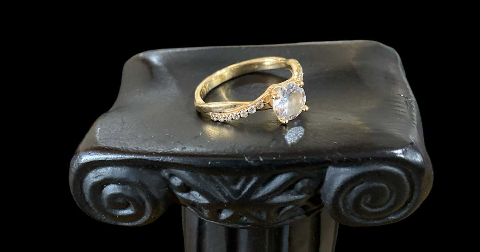 Precio 57 500,00   Anillo compromiso talla 6.5 2.29g 10k