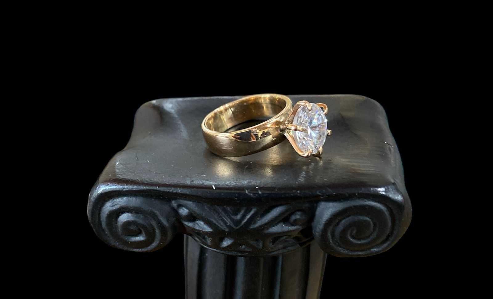 Precio 112 000,00   Anillo compromiso talla 4.5 5.6g 10k