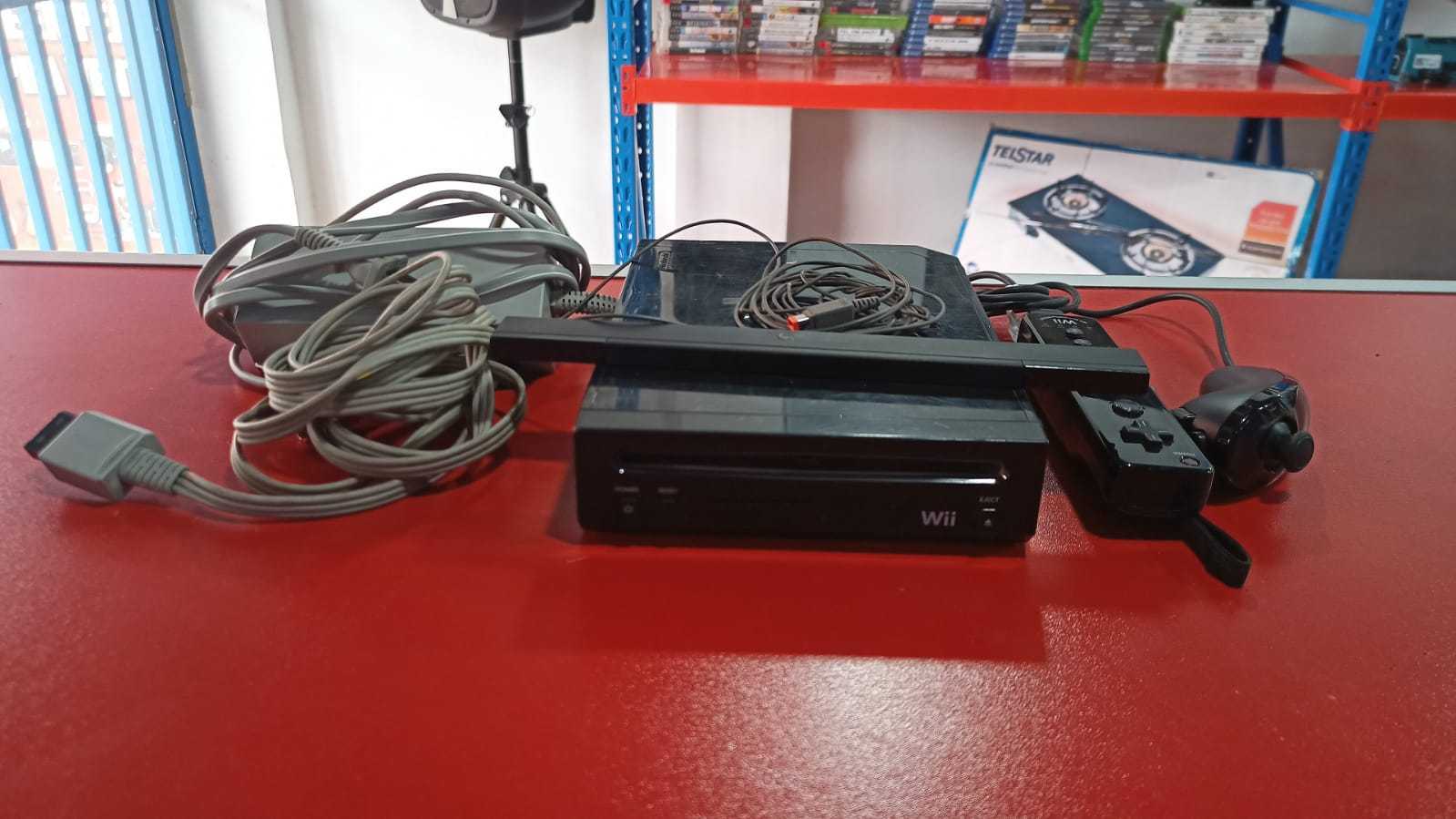 Precio 40 000,00 NINTENDO WII Consola Nintendo Wii con cables un control y un nunchuk