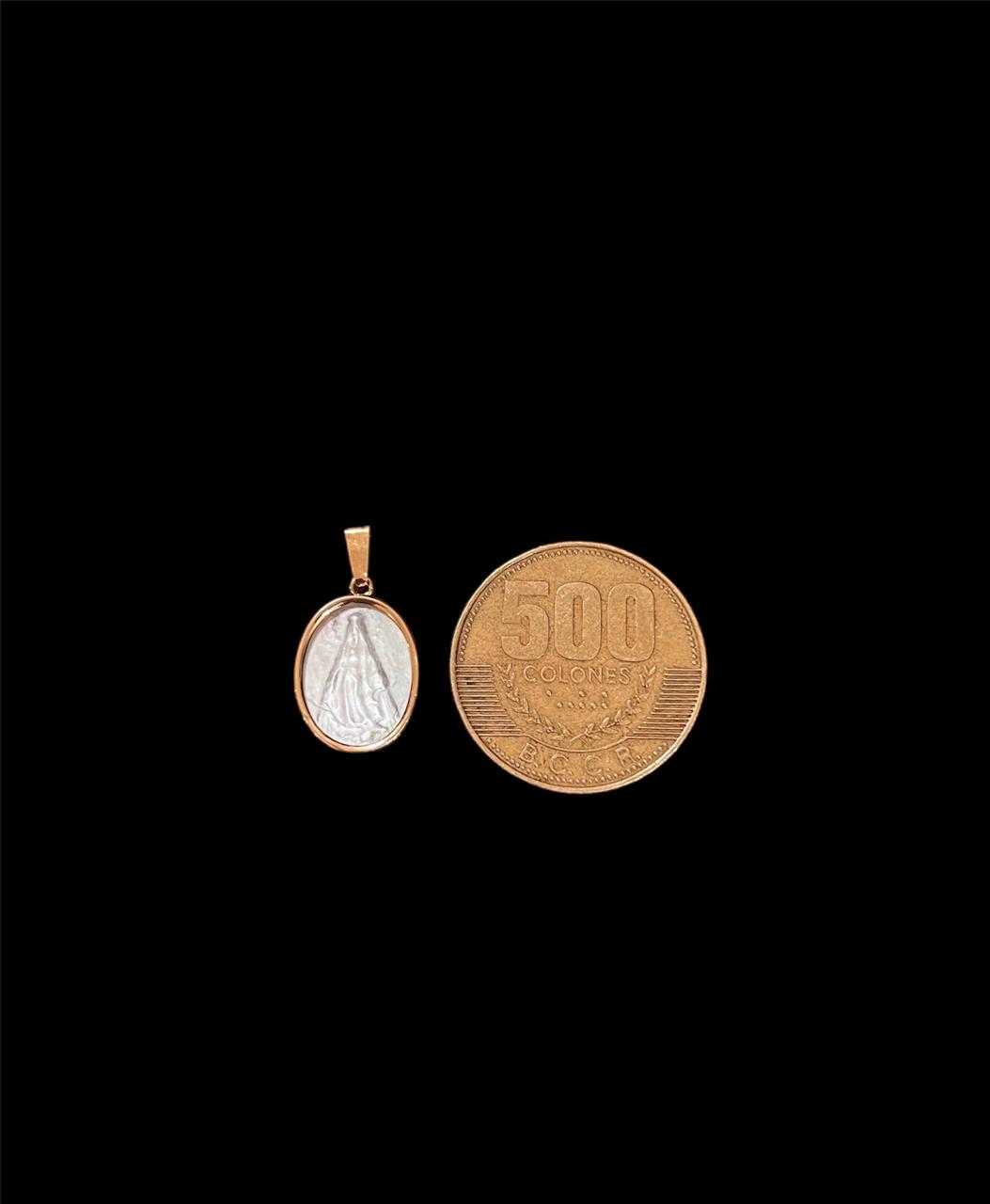 Precio 61 000,00   Dije de la virgen piedra nacar