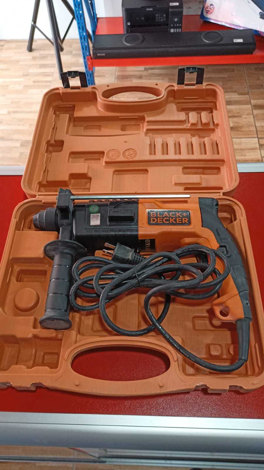 Precio 60 000,00 black decker zickd2722 Black & Decker Rotomartillo 600W en estuche