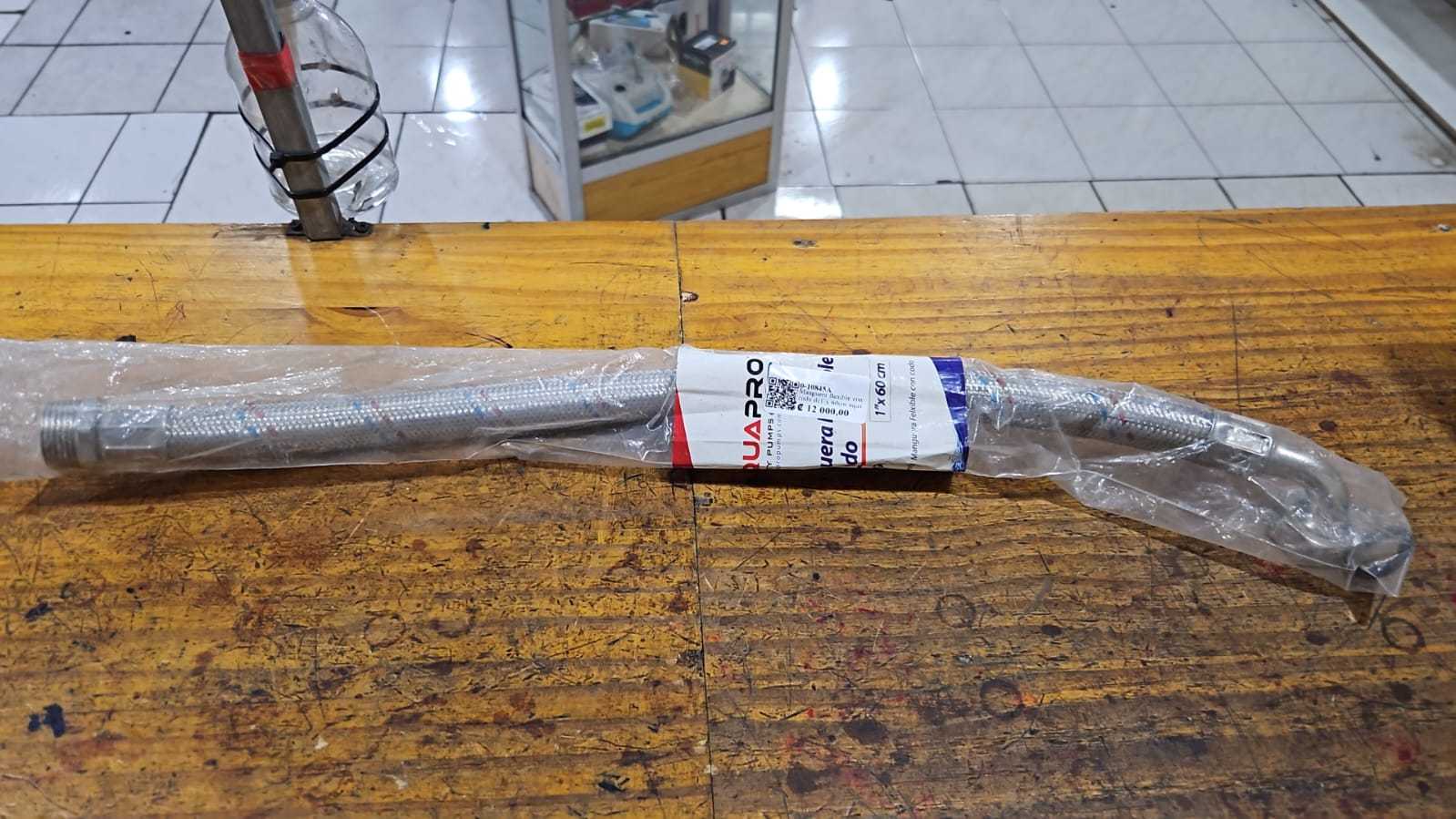 Precio 12 000,00 aqua pro  Manguera flexible con codo de1 x 60cm