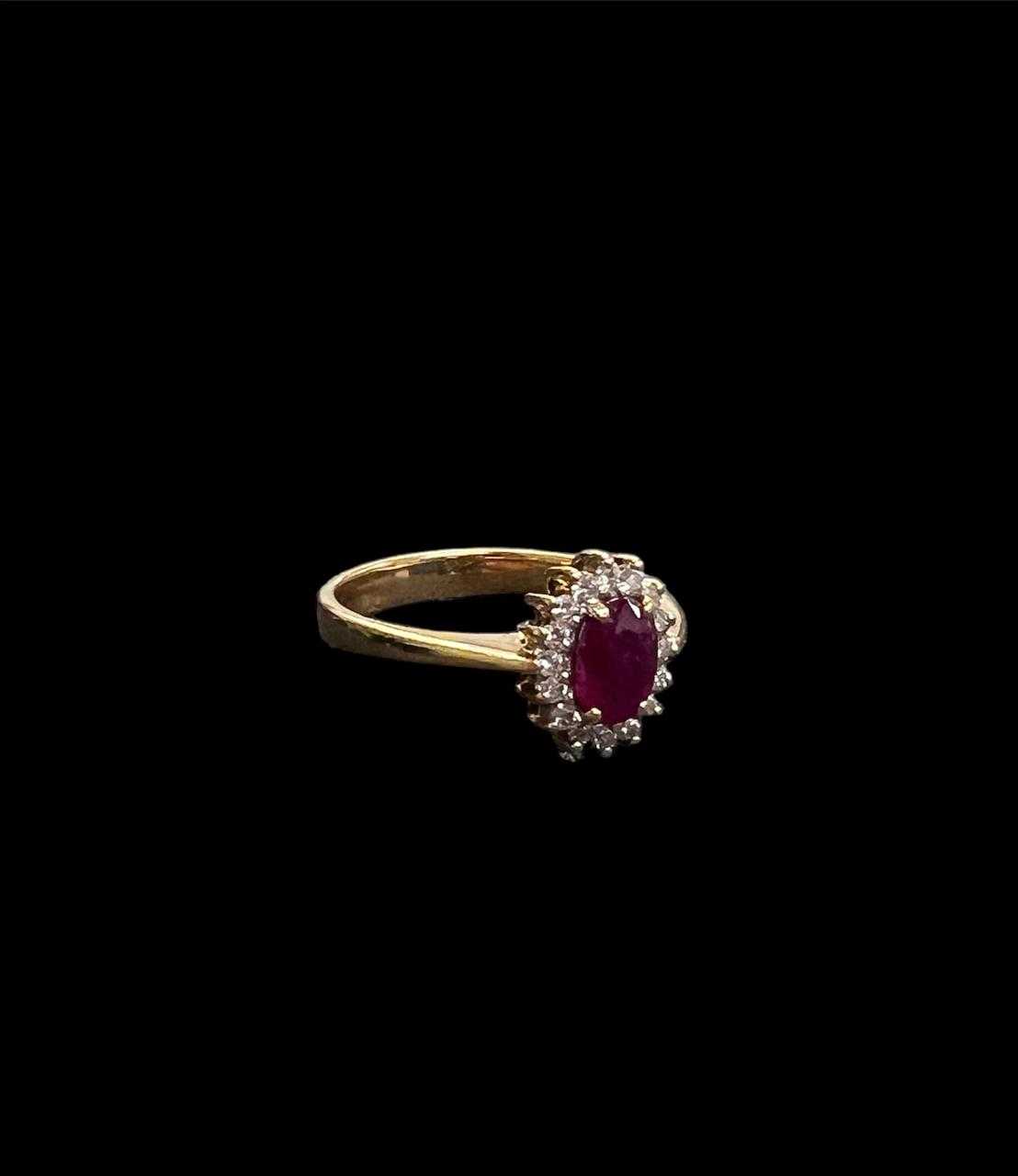 Precio 515 000,00   Anillo con rubi y diamantes talla 7