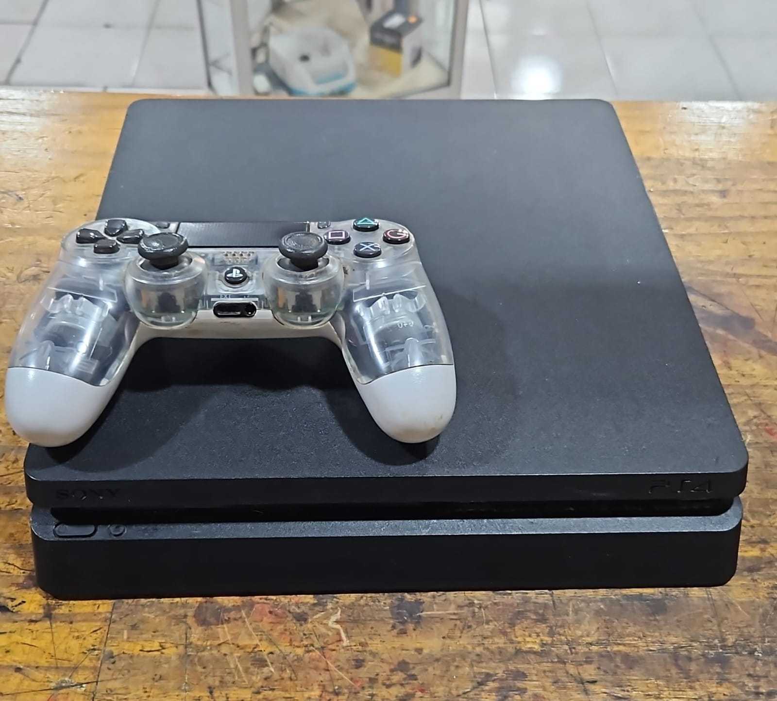 Precio 90 000,00 sony ps4 slim Consola con  1 control 500gb