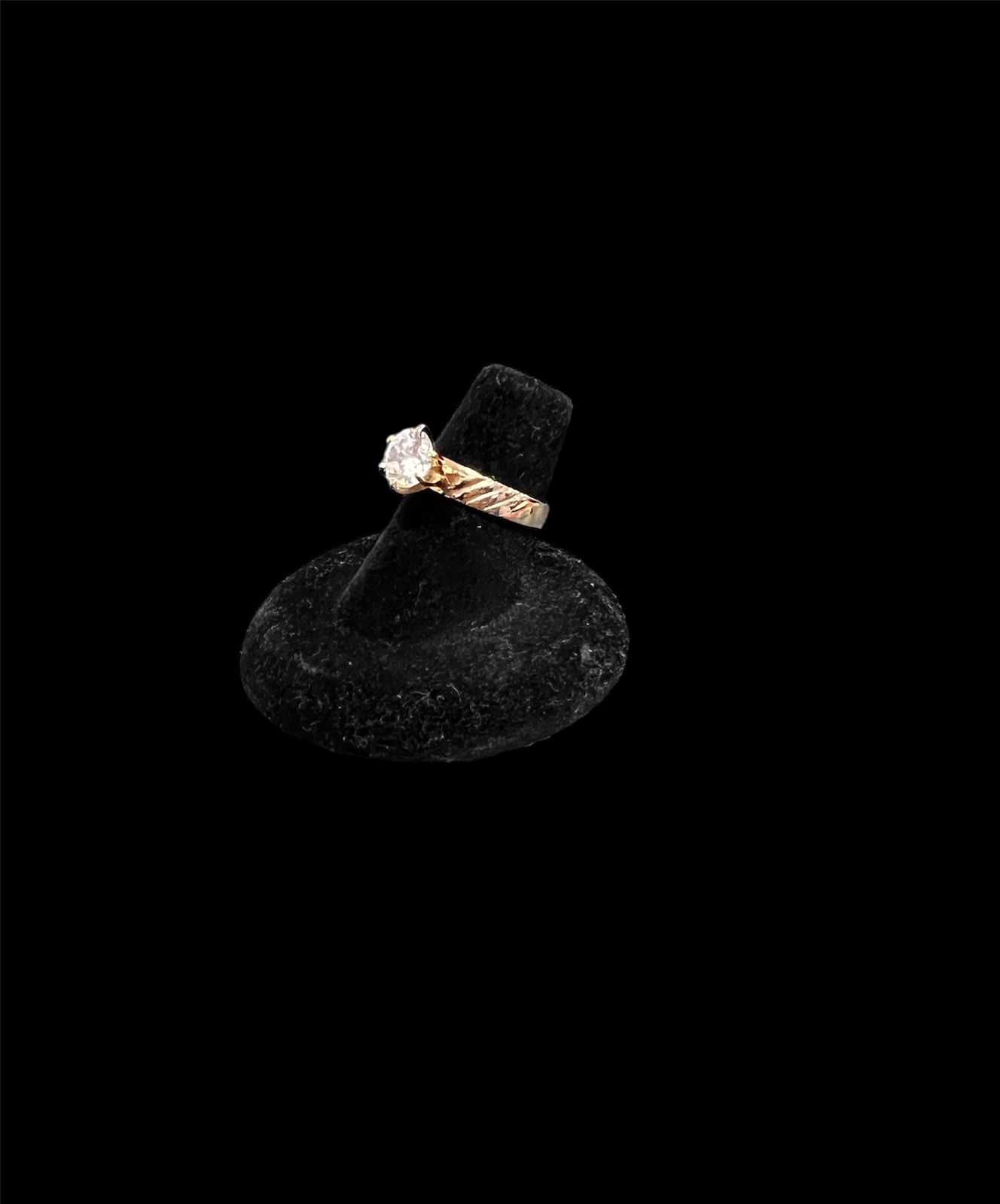 Precio 60 000,00   anillo compromiso con zirconita talla 6 12