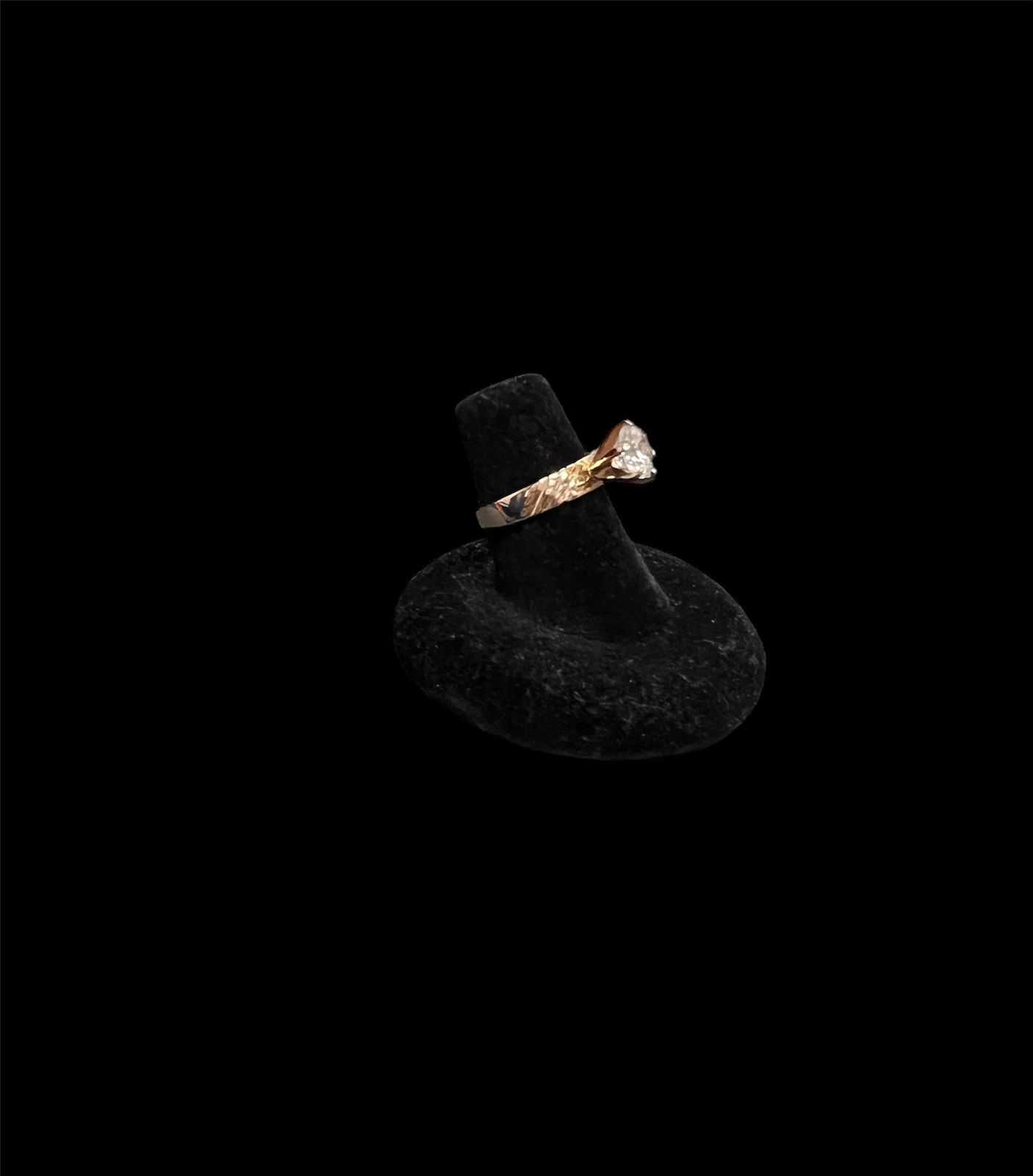 Precio 60 000,00   anillo compromiso con zirconita talla 6 12