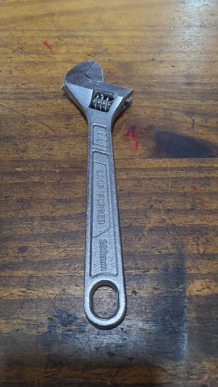 Precio 7 500,00 forget  Llave francesa 250mm