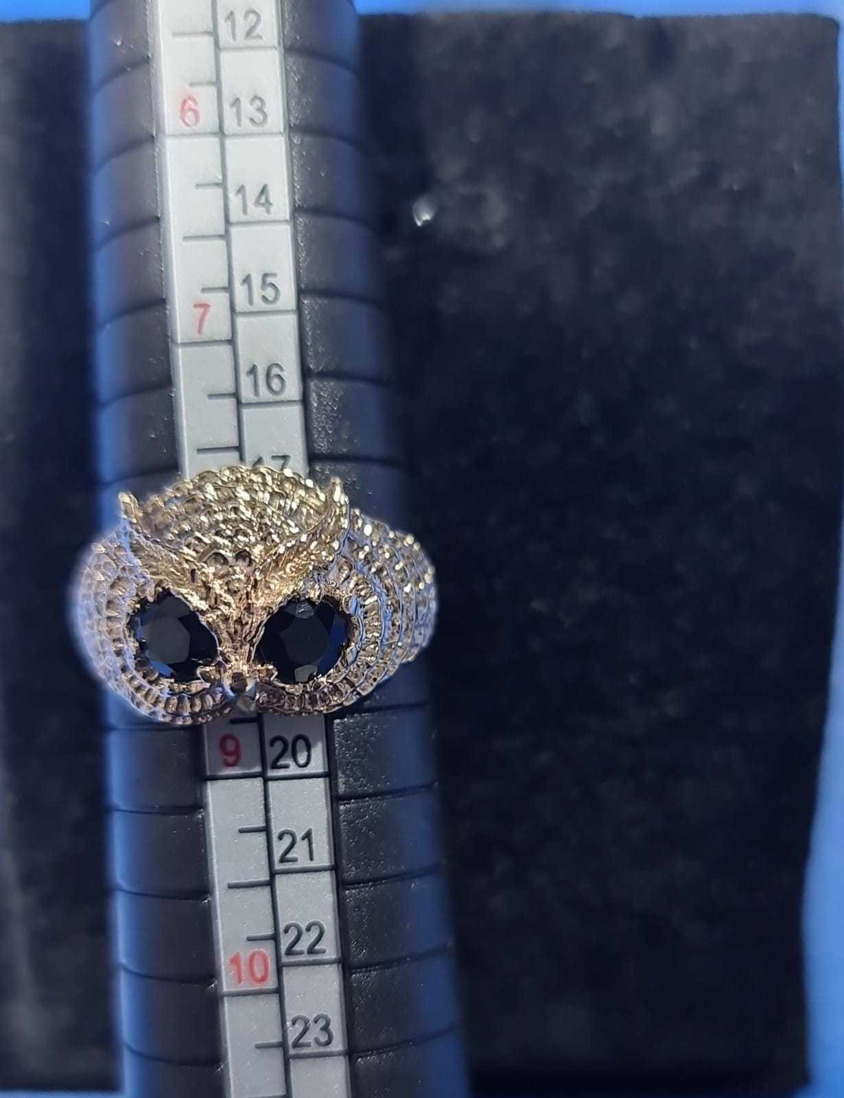 Precio 132 500,00   ANILLO BUHO GRANDE, CIRCONIAS NEGRAS