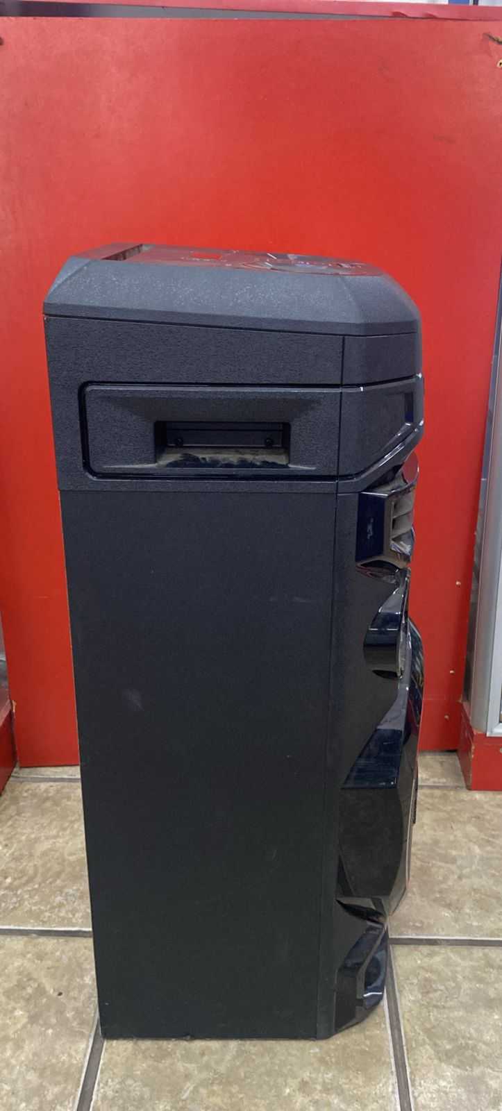 Precio 120 000,00 lg rnc7 parlante multifuncion con cable de poder y antena