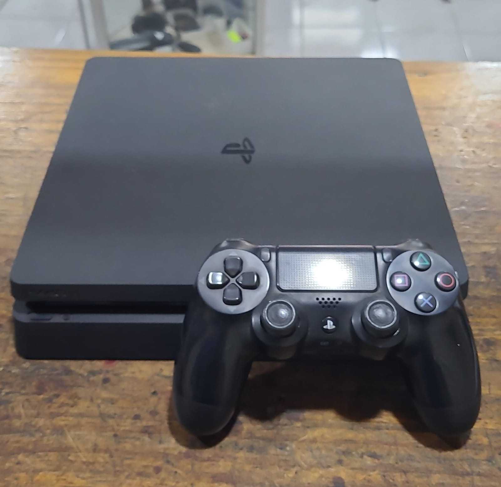 Precio 100 000,00 sony ps4 slim Consola con 1 control 1 tera