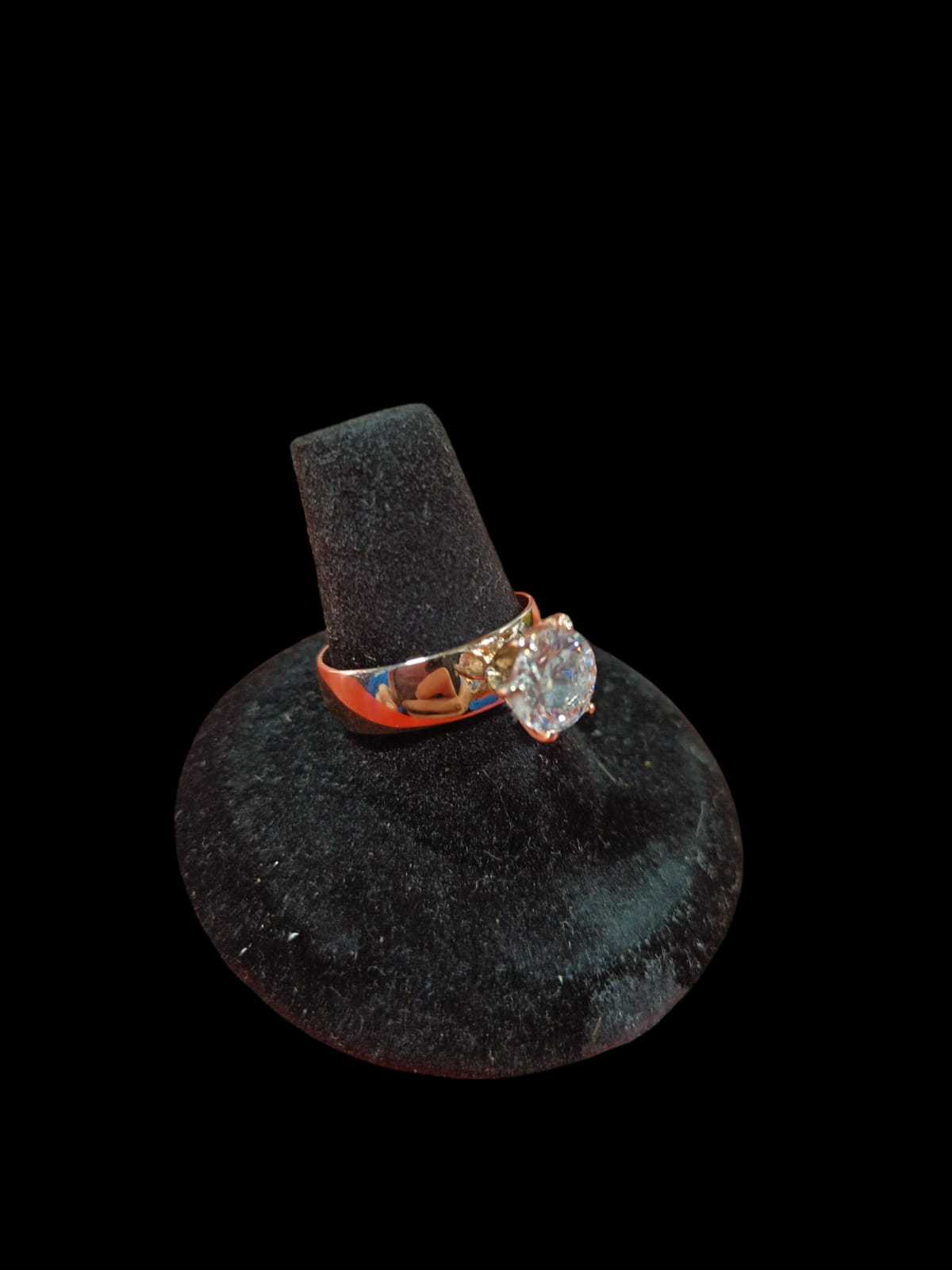 Precio 86 250,00   anillo compromiso talla 8 4.21 g 10k
