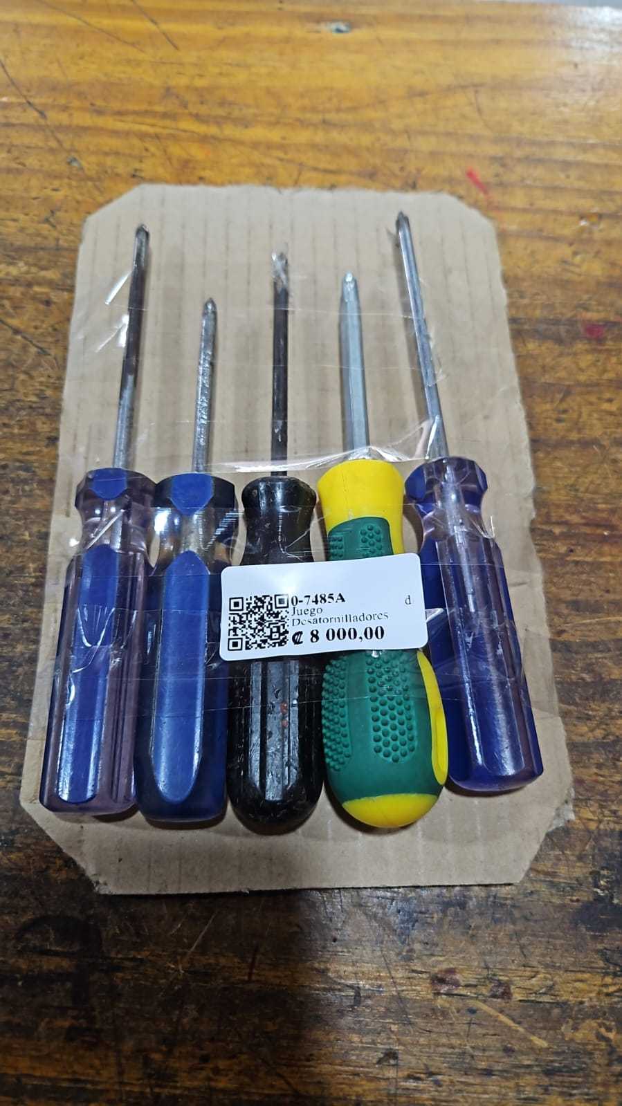 Precio 8 000,00 nd  Juego de Desatornilladores 5 piezas