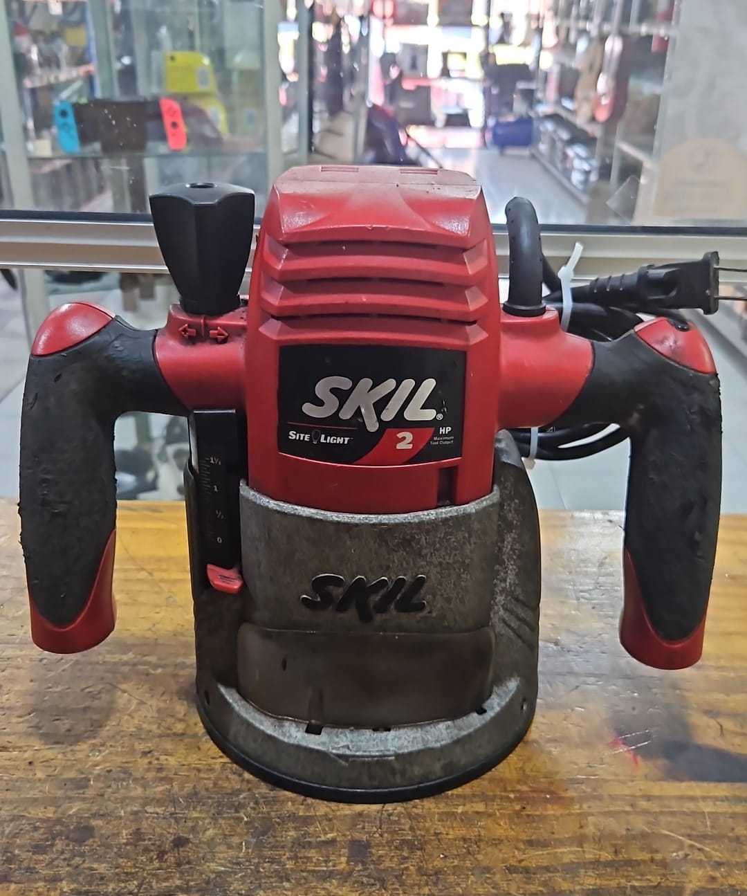 Precio 35 000,00 skill  Router electrico para madera