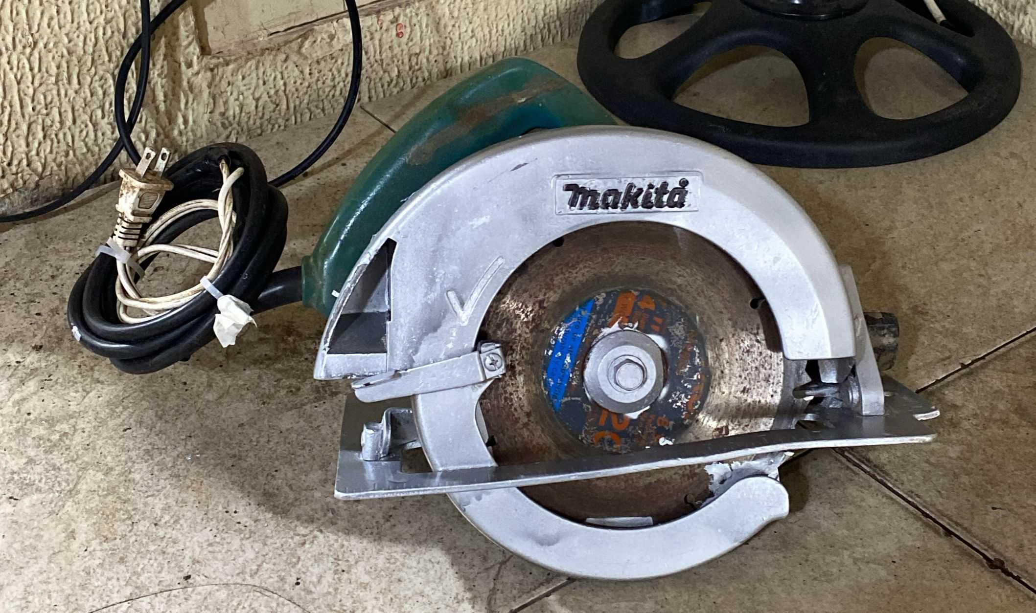 Precio 45 000,00 makita  Sierra Circular