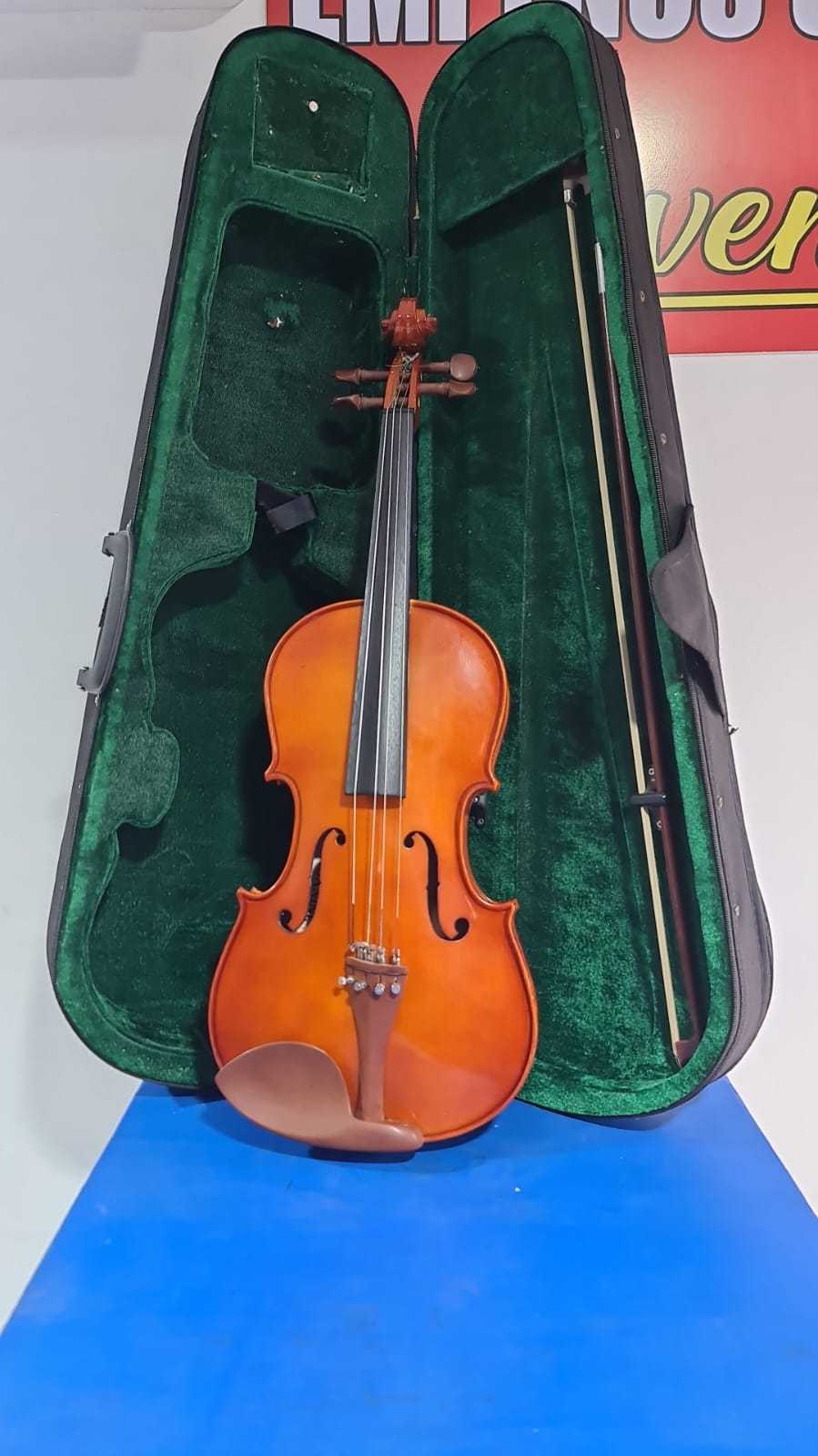 Precio 45 000,00 PAGANINI  VIOLA 34 CON SU ESTUCHE Y ARCO
