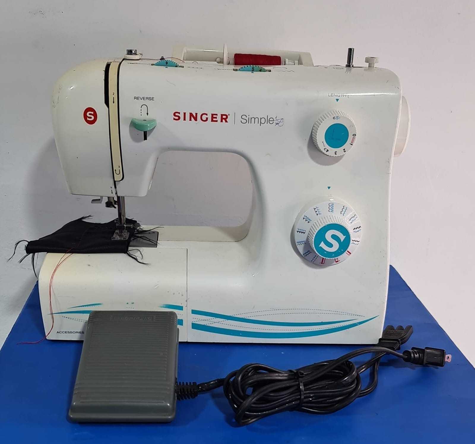 Precio 85 000,00 SINGER SIMPLE 2263 MAQUINA DE COCER  DE PEDAL. para coser en telas gruesas como mezclilla y algodón; decorativas y flexibles para trabajar en tejidos elásticos.