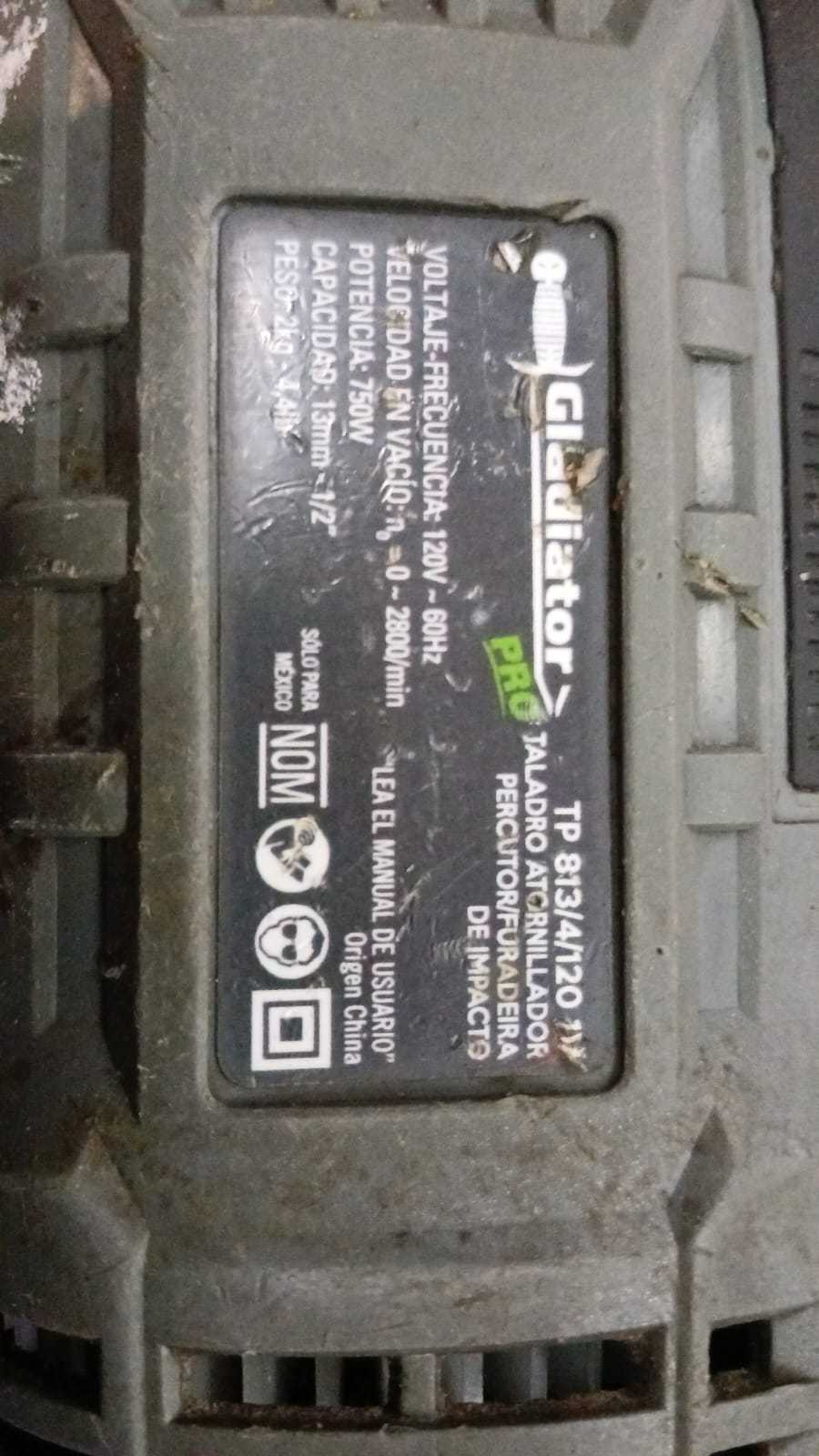 Precio 20 000,00 Gladiador tp 8134120 Taladro percutor 750w con llave