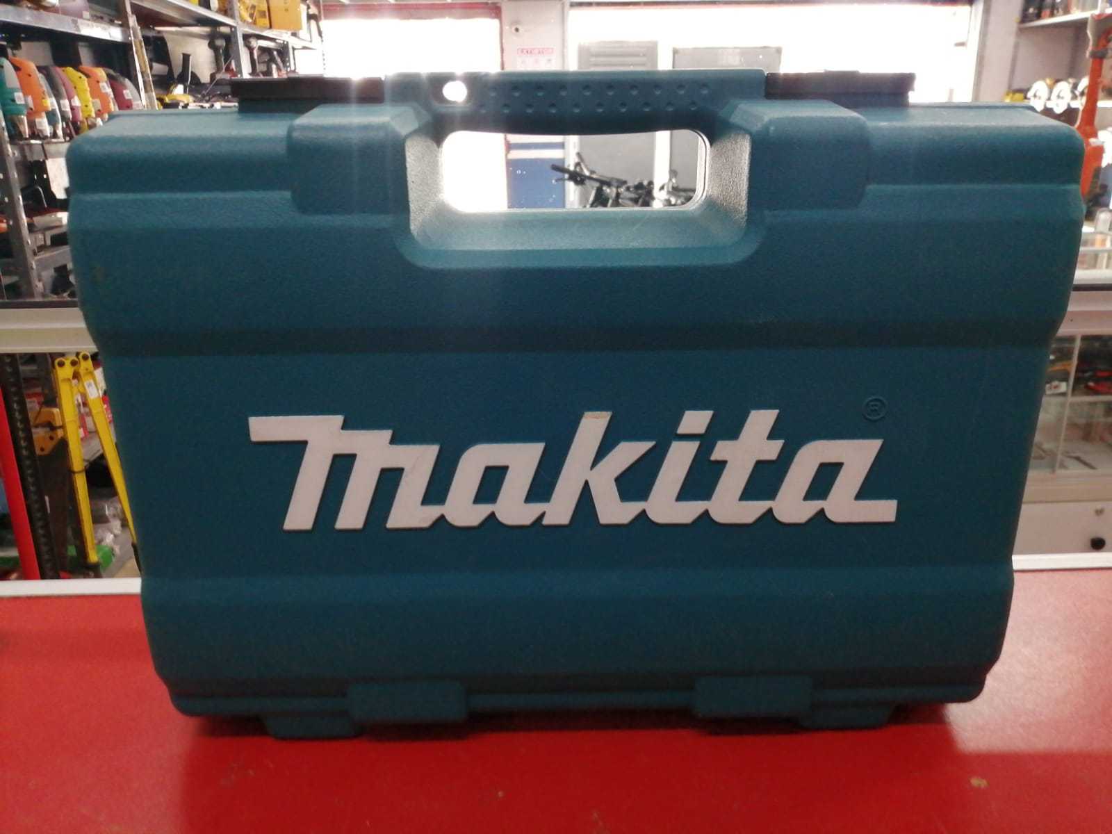 Precio 95 000,00 Makita DF331D Taladro Inalambrico 12V DF331D una bateria un cargador en caja  juego de brocas