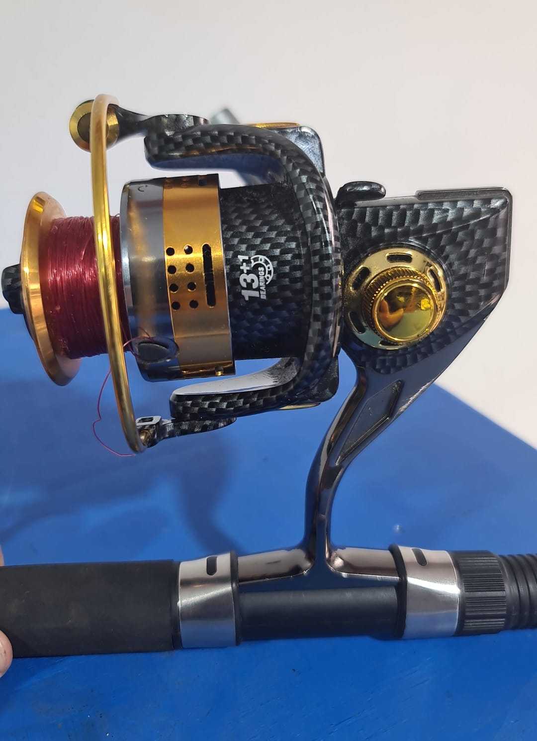 Precio 55 000,00 PESCADOR  CANA DE PESCAR 10 A 30 LIBRAS CON CARRUCHA EN CARBONO