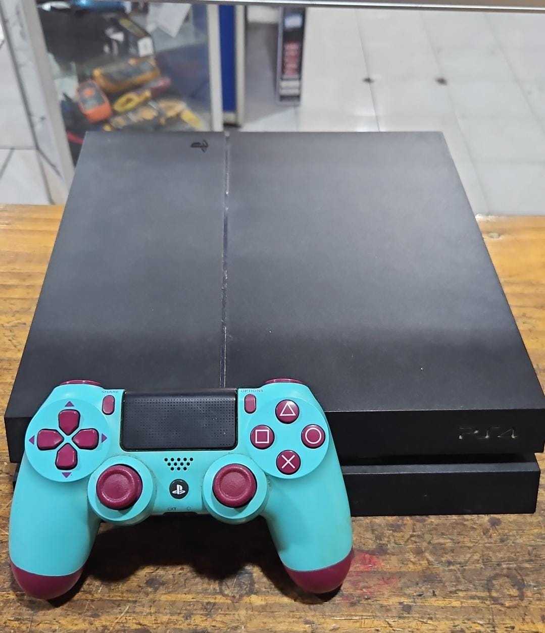 Precio 90 000,00 sony ps4 fat Consola con sus cables 1 control 500gb