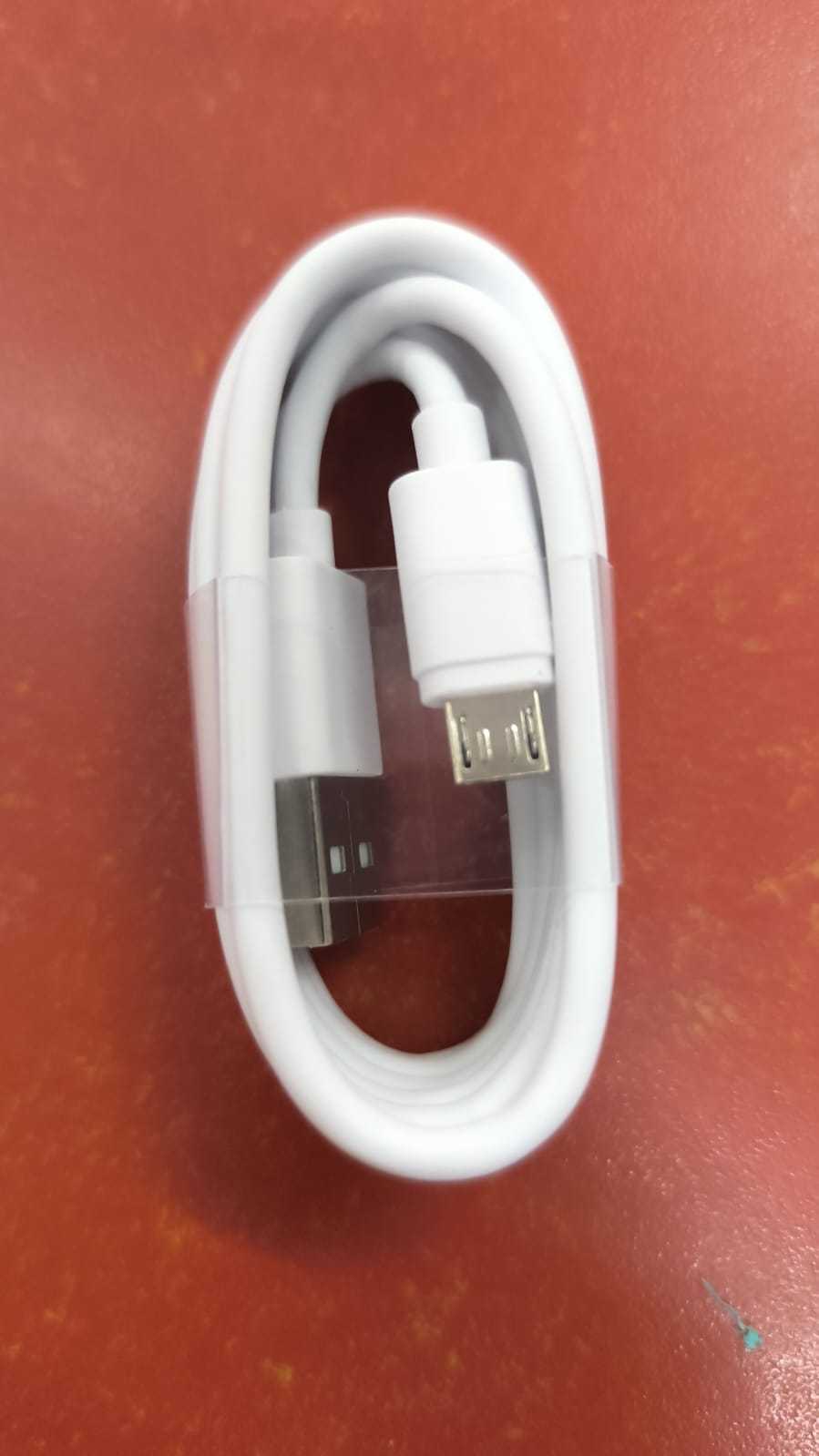 Precio 2 500,00 gen  cable de carga y datos V8 micro usb