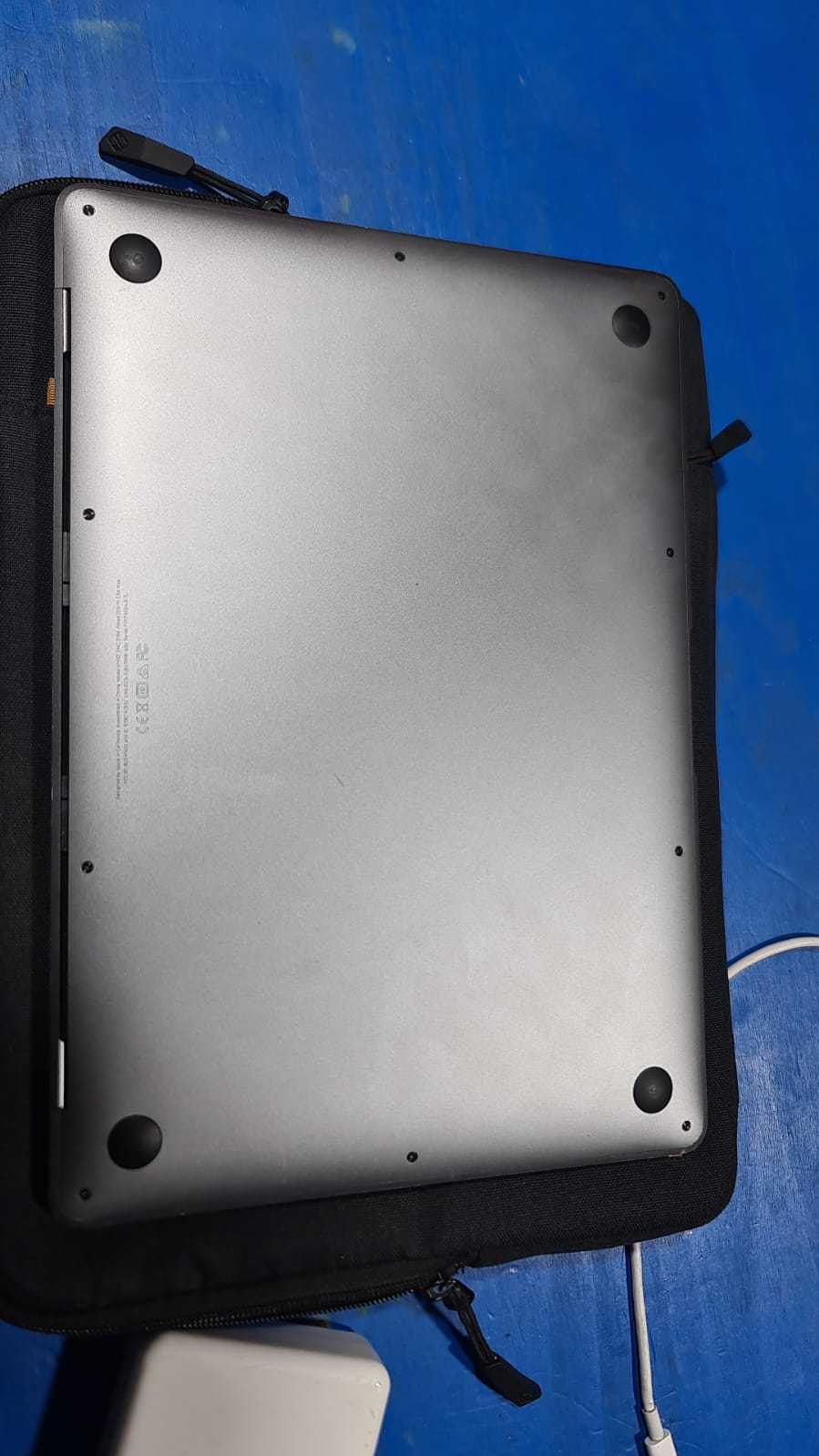 Precio 145 000,00 APPLE MACBOOK AIR 2018 MACBOOK 2018 I5 CARGADOR ESTUCHE 874 ciclos