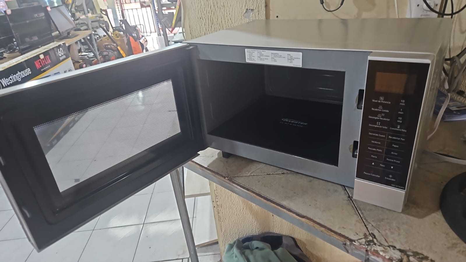 Precio 50 000,00 panasonic  Horno microondas inverter sin plato
