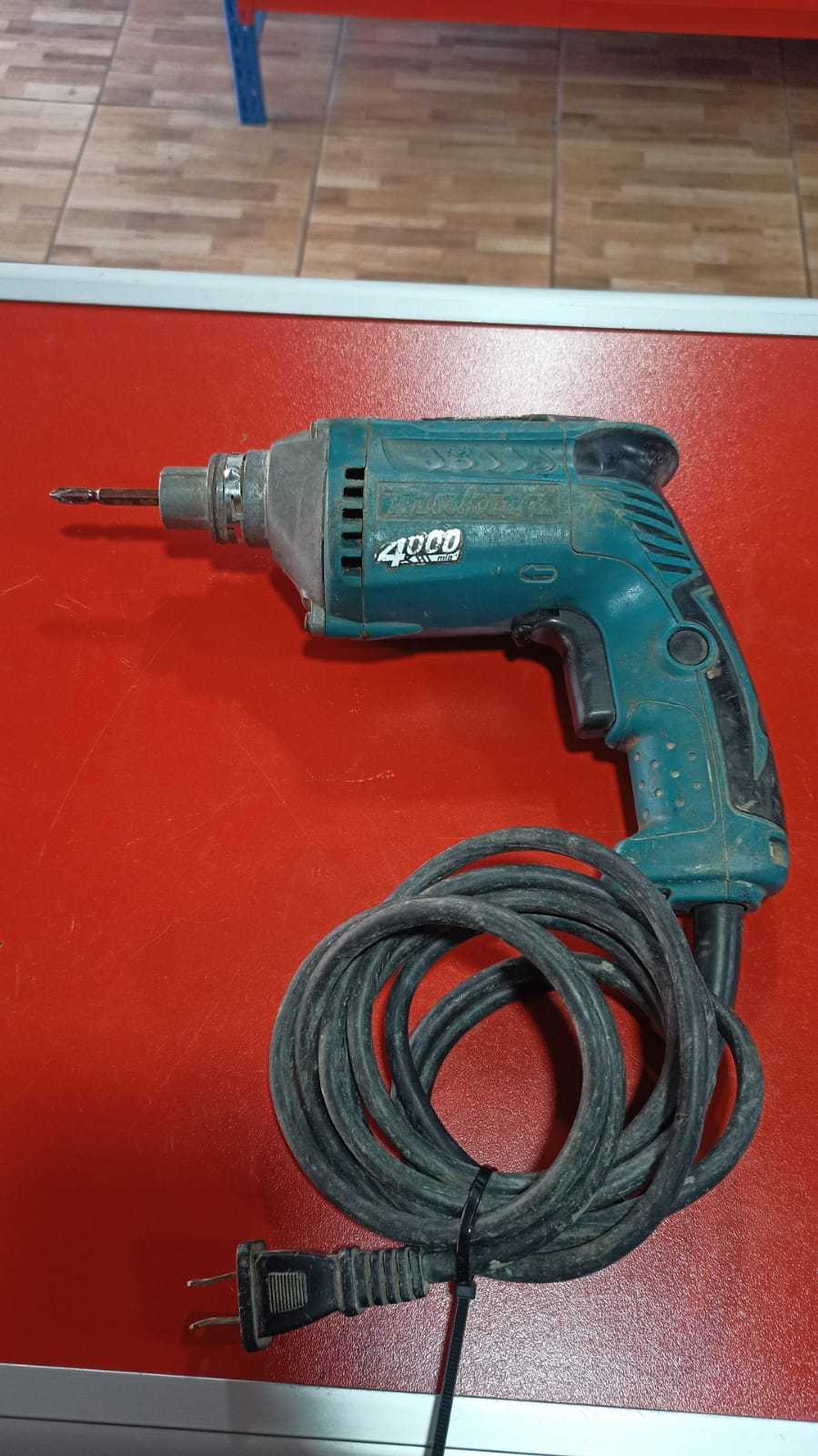 Precio 25 000,00 MAKITA  TALADRO GYPSUM MAKITA